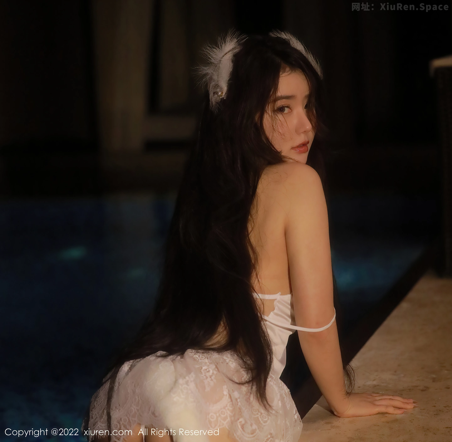 图片[6]-[XiuRen秀人网]VOL.4504 女神Manuela玛鲁娜三亚旅拍白色情趣连衣裙秀浑圆翘臀诱惑写真61P-秀人网官方网站